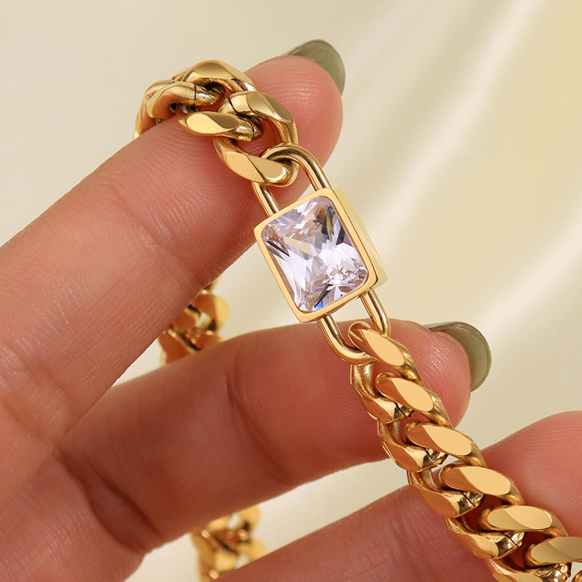 Wholesale Stainless Steel 18K Gold Plated Zircon Pendant Necklace